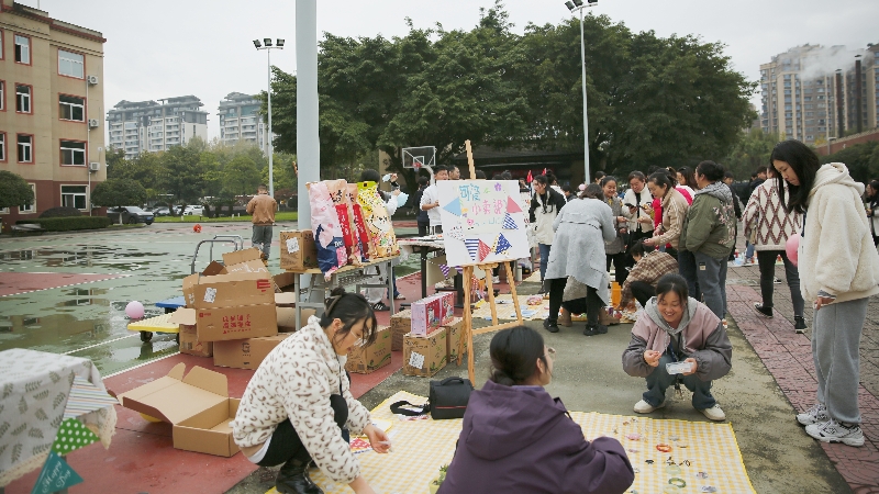 文化周|共享閑置，“集市”行樂，四川海蓉開展愛心集市公益活動